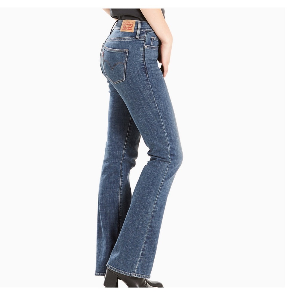 Levis Bootcut - Picture 2 of 9